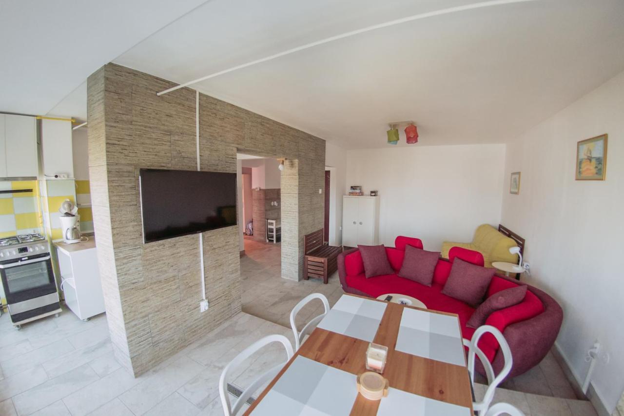 Lalacris Good Holiday Apartment Constanţa Esterno foto